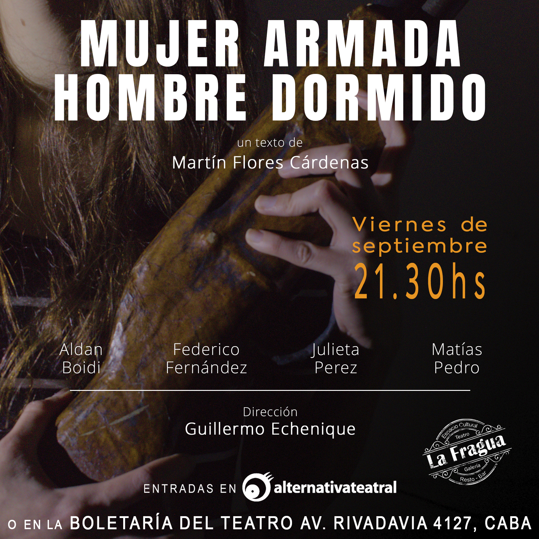 Mujer armada hombre dormido